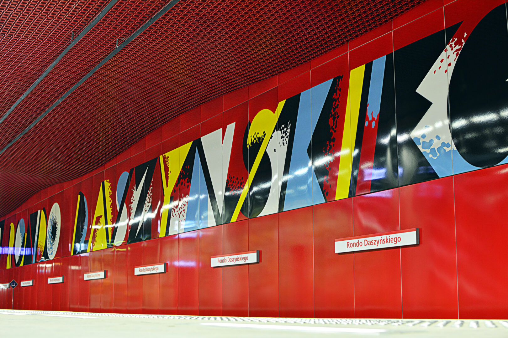 Wojciech Fangor's abstract mural at Rondo Daszyńskiego metro station in Warsaw.