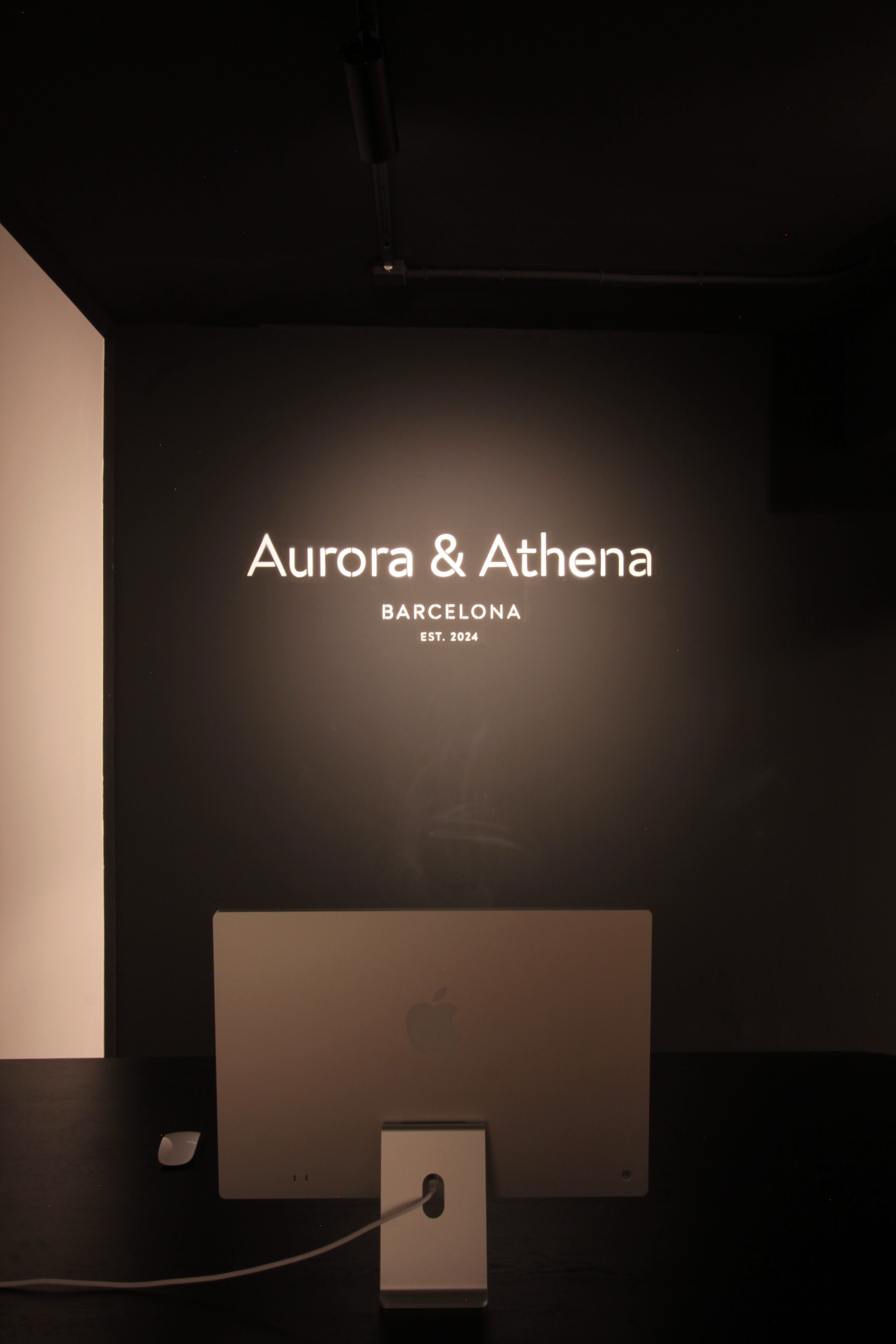 Aurora & Athena - Casa de Subastas de Arte en Barcelona | Casa de Subastas Aurora & Athena Aurora & Athena - Casa de subastas de arte en Barcelona
